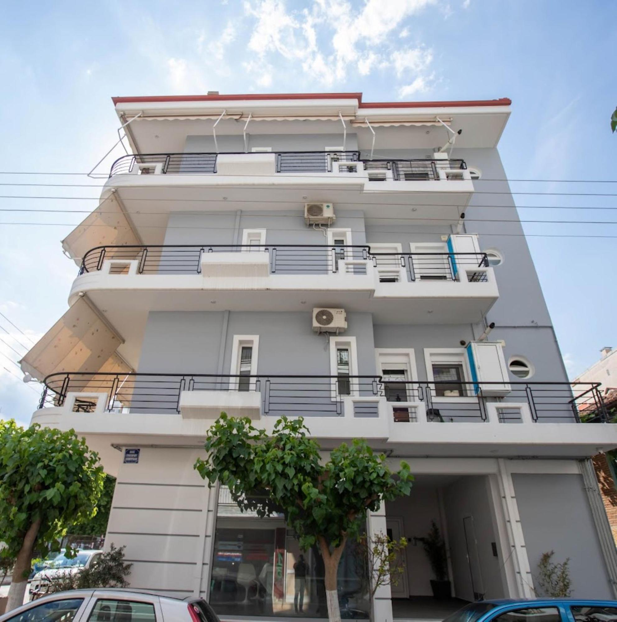 Live It _ Karditsa Exterior photo